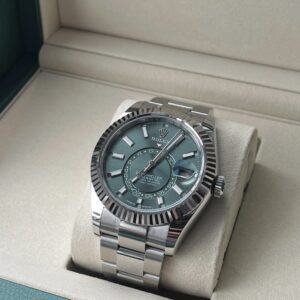 Rolex Skydweller - 336934 - Mint green
